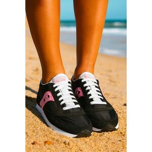 Saucony Jazz Triple Sneaker Women 9 Navy Pink SuedeMedia Lifestyle Athletic Gym